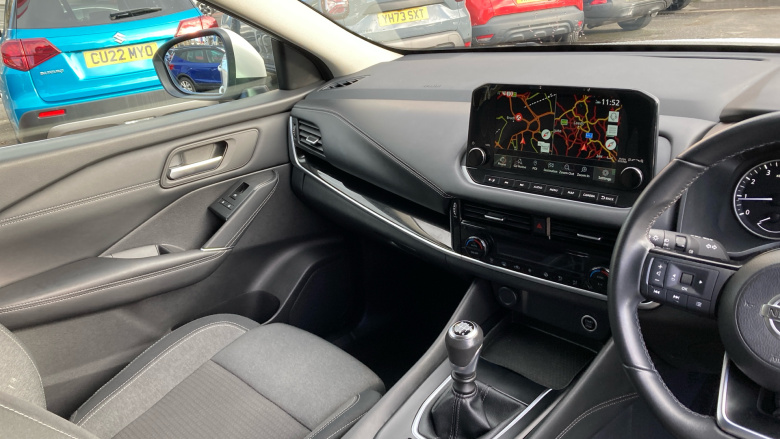 Nissan Qashqai 1.3 DiG-T MH N-Connecta 5dr Petrol Hatchback